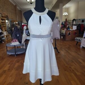 Emerald Sundae White A-Line Mini Dress Size Medium